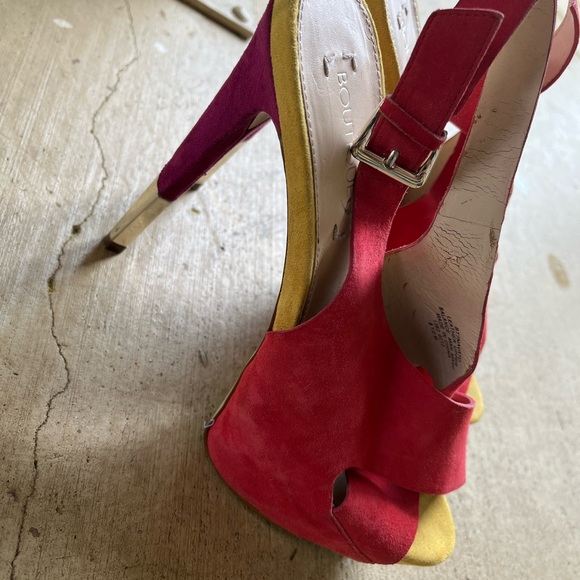 Spring Heels - Picture 2 of 3